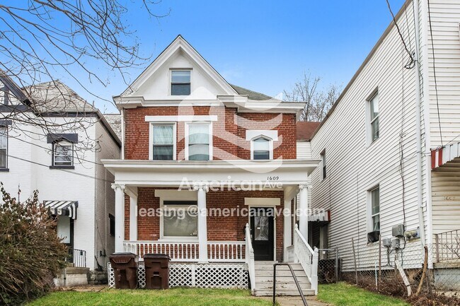 Building Photo - 1609 Greenup St