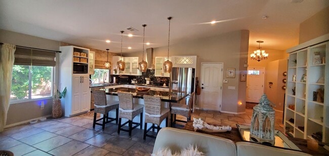 Building Photo - 82570 Delano Dr