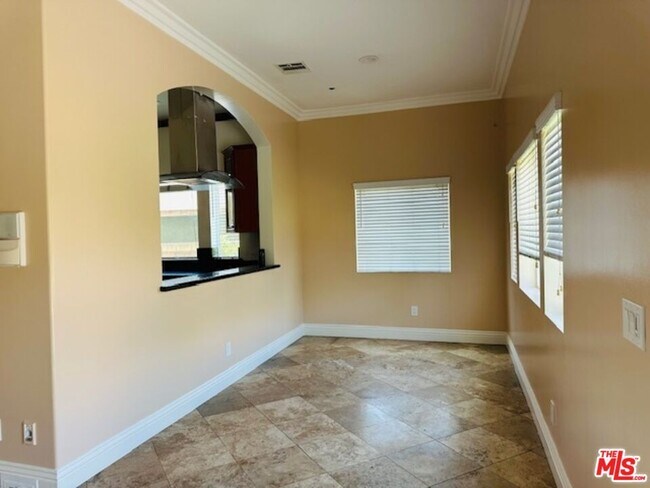 Building Photo - 7347 Dinwiddie St