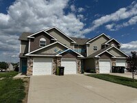 Building Photo - Maintained 3 Bed, 2.5 Bath House In Belton