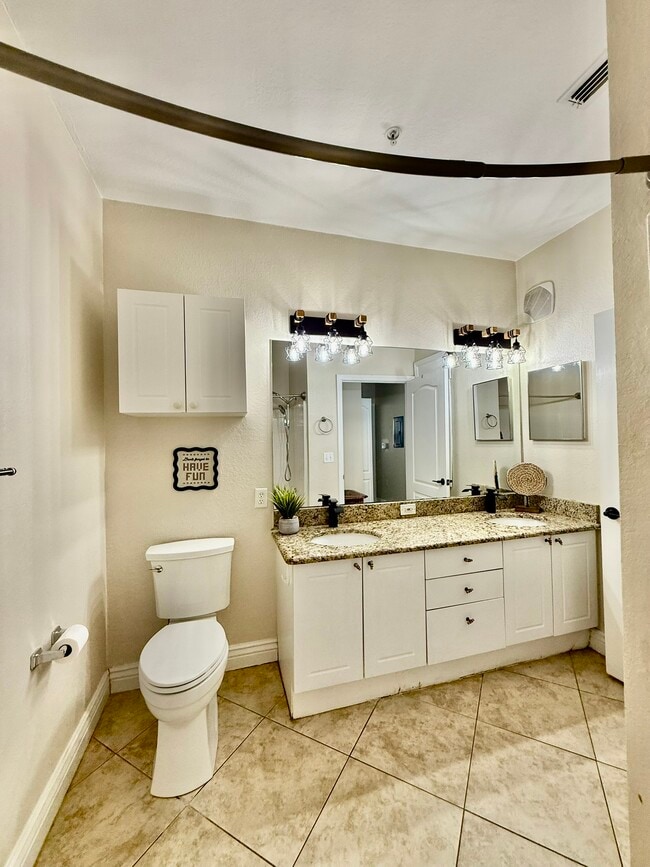 Building Photo - 2715 Via Capri