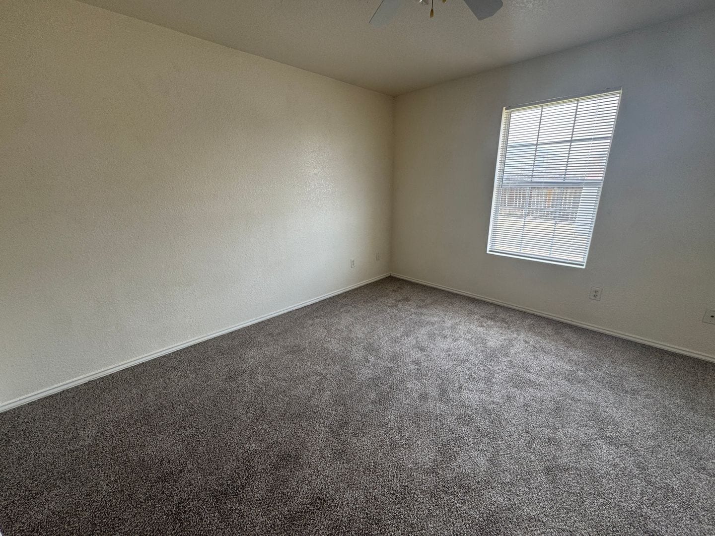 Building Photo - 4505 Deek Dr