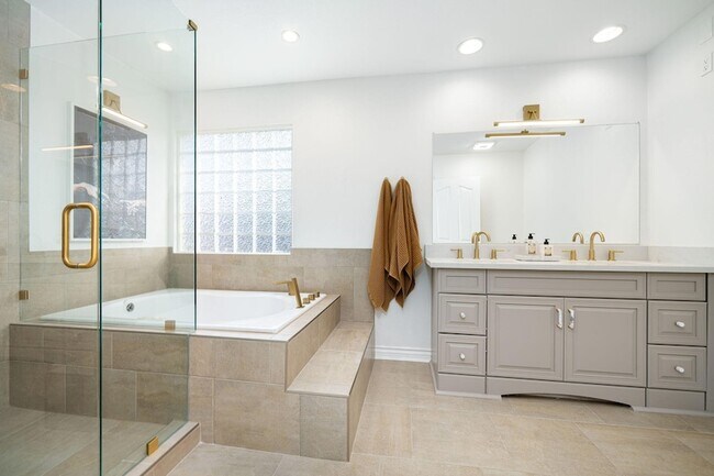 Building Photo - 53680 Avenida Montezuma