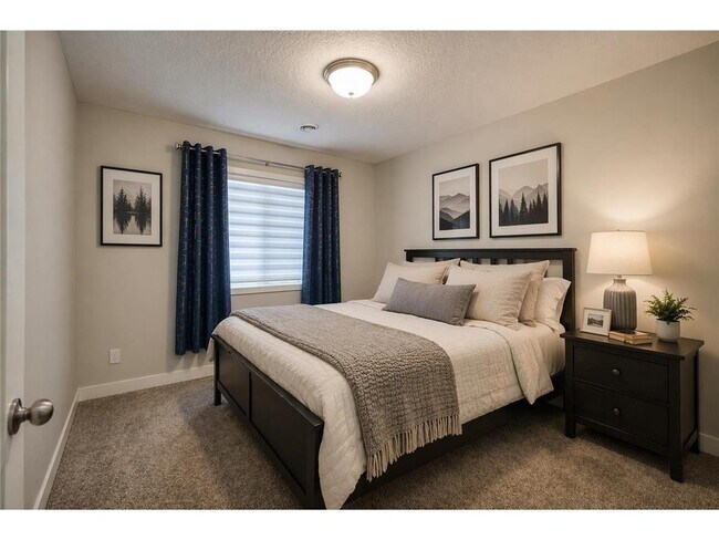 Building Photo - 429 Mario Dr