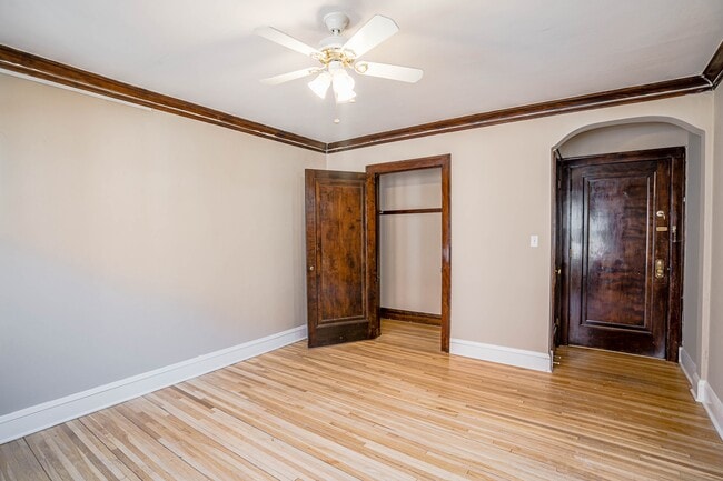 Building Photo - 935 Goodrich Ave