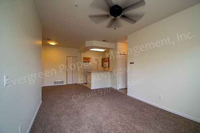 Building Photo - 1 Bedroom Apartment in Rockbridge! Parking...
