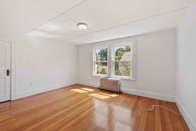 Building Photo - 300 Manet Ave