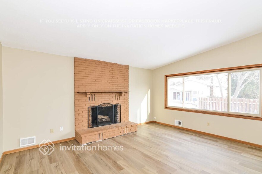 Building Photo - 7818 Hampshire Cir N