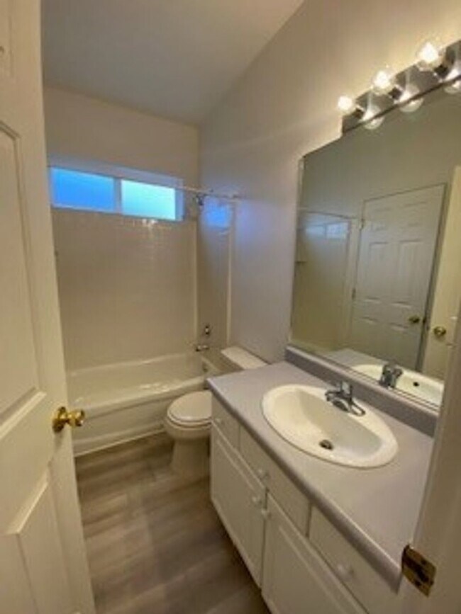 Building Photo - 3569 Mashie Court
