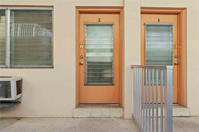 Building Photo - 644 Meridian Ave