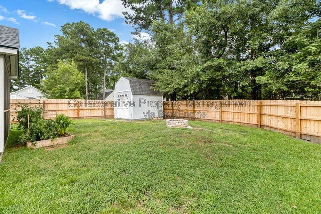 Building Photo - 215 Tigers Paw Dr