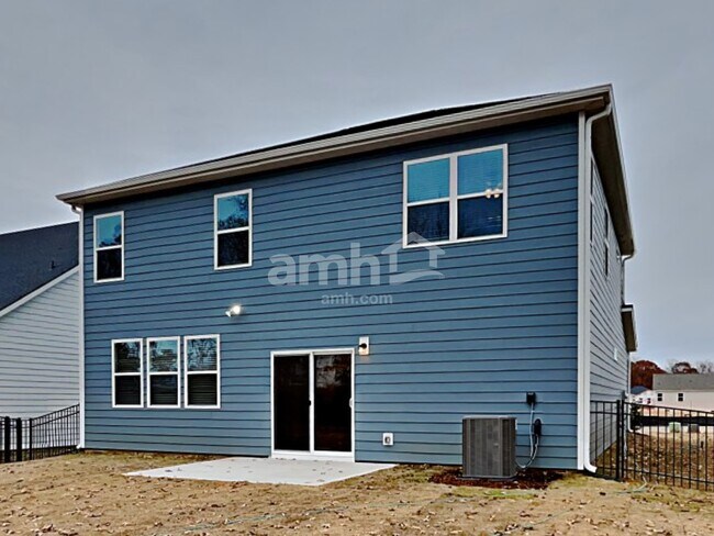 Building Photo - 133 Hazel Pk Dr