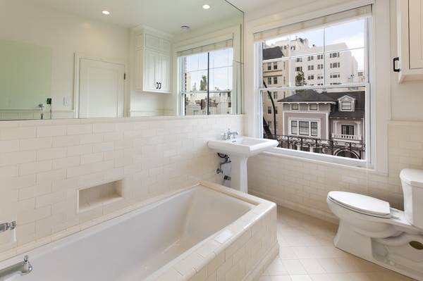 Master Bathroom - 2140 Pacific Ave