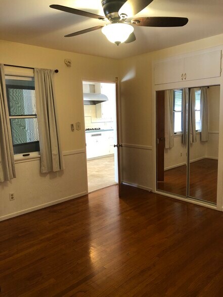 Bedroom 3 - 1564 Alameda St