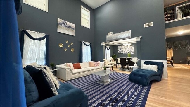 Building Photo - 180 Village Green Ct SW