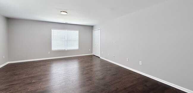 Building Photo - 4604 Miller Dr