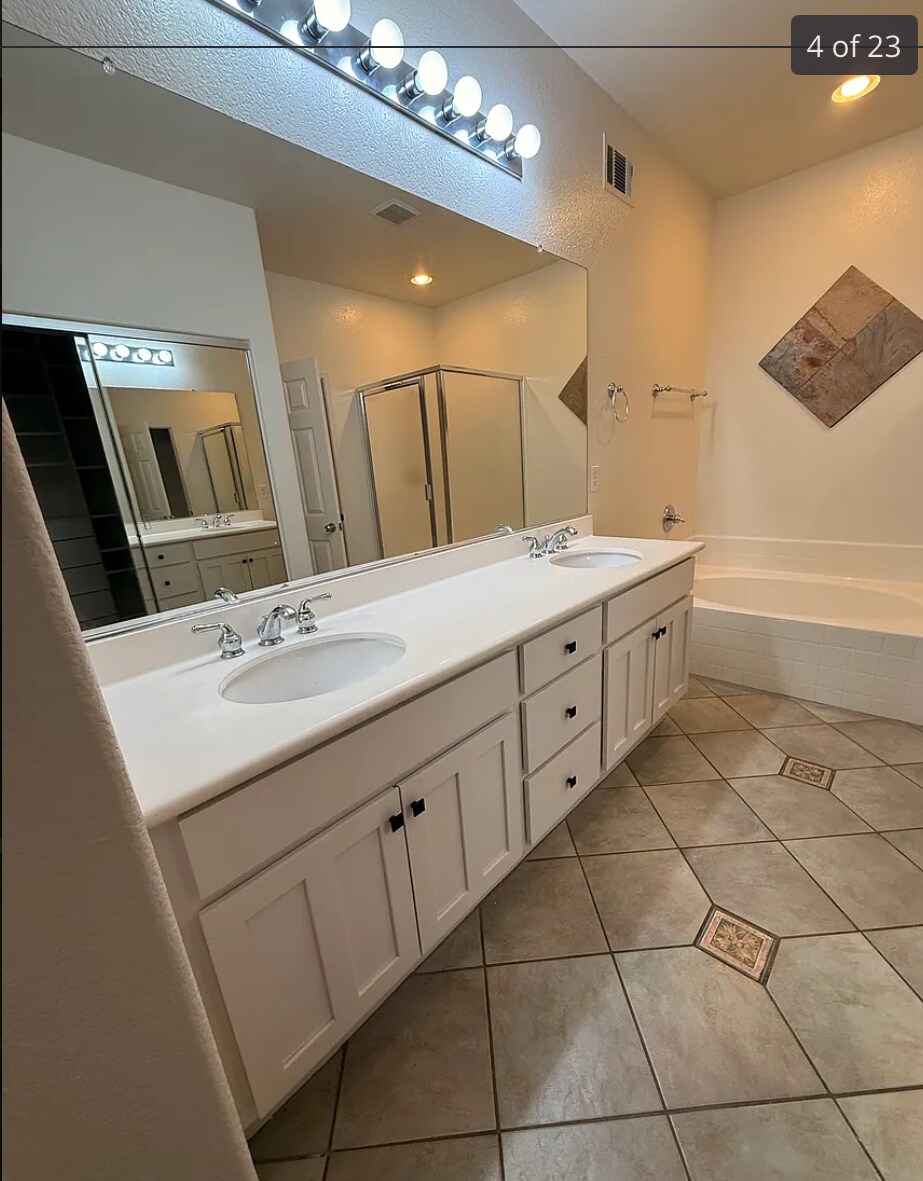 Building Photo - 1712 Carissa Way