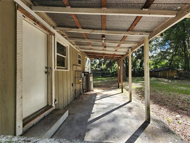 Building Photo - 1810 SE 47 Terrace