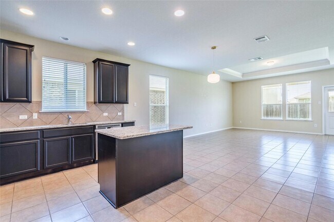 Building Photo - 141 Marcheeta Way