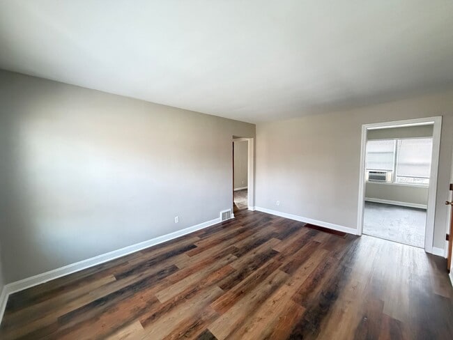 Building Photo - 2912 Moran Pl