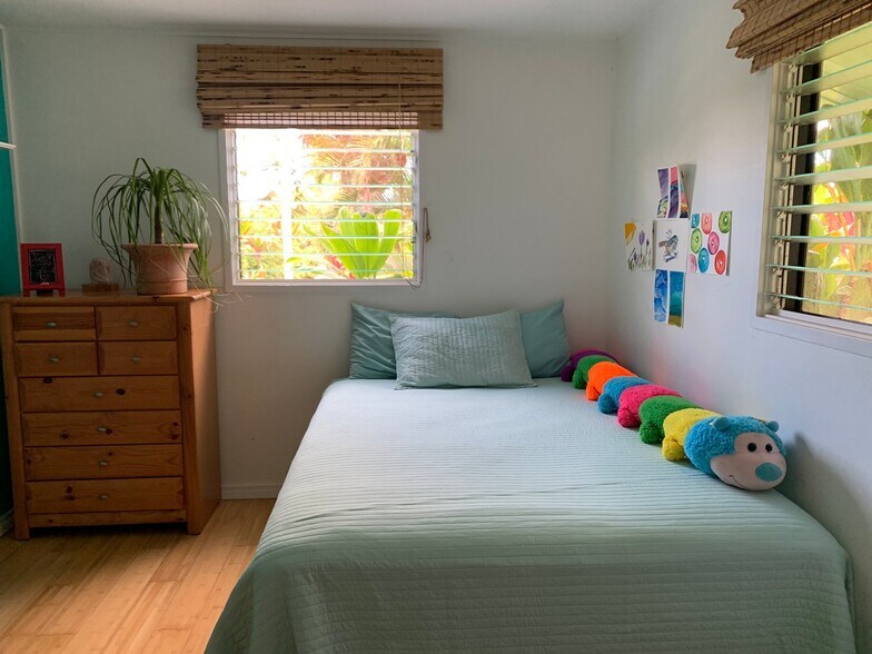 Building Photo - 705 Haiku Rd