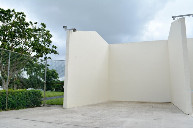 Building Photo - 1001 Green Pine Blvd