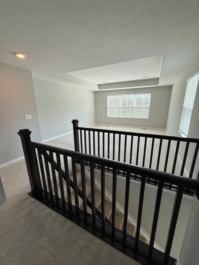 Building Photo - Move In Special! Stunning Westerville Condo with Loft | 2,086 Sq Ft | Garage | Move-In Ready