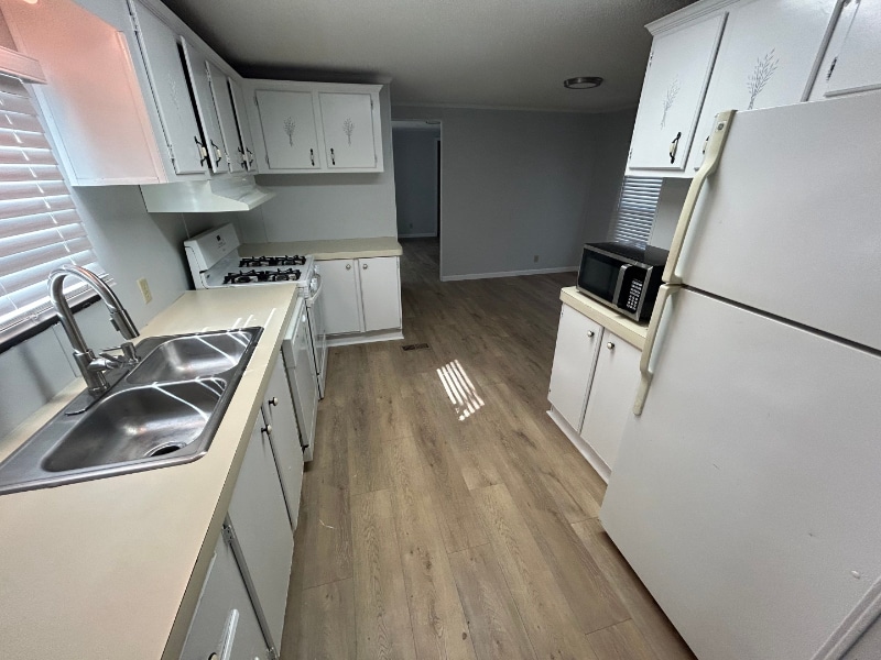 Building Photo - 2071 Deborah Ln