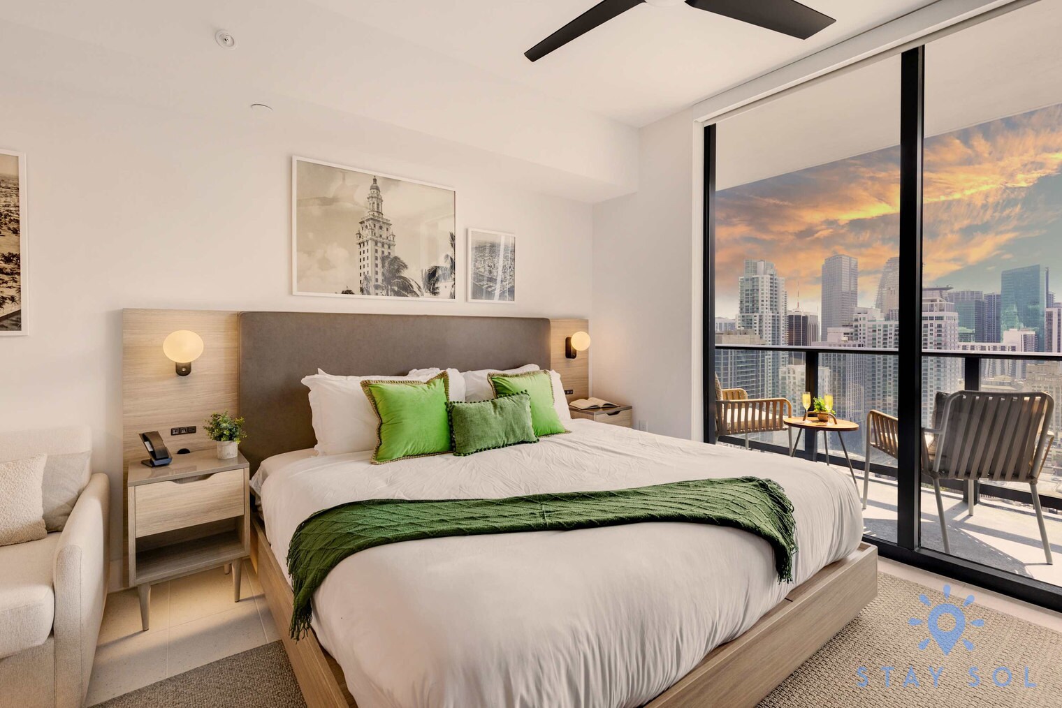 Building Photo - 601 NE 1st Ave