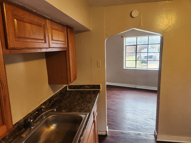 Building Photo - Newly Renovated 2 bedroom Section 8 NO APP...