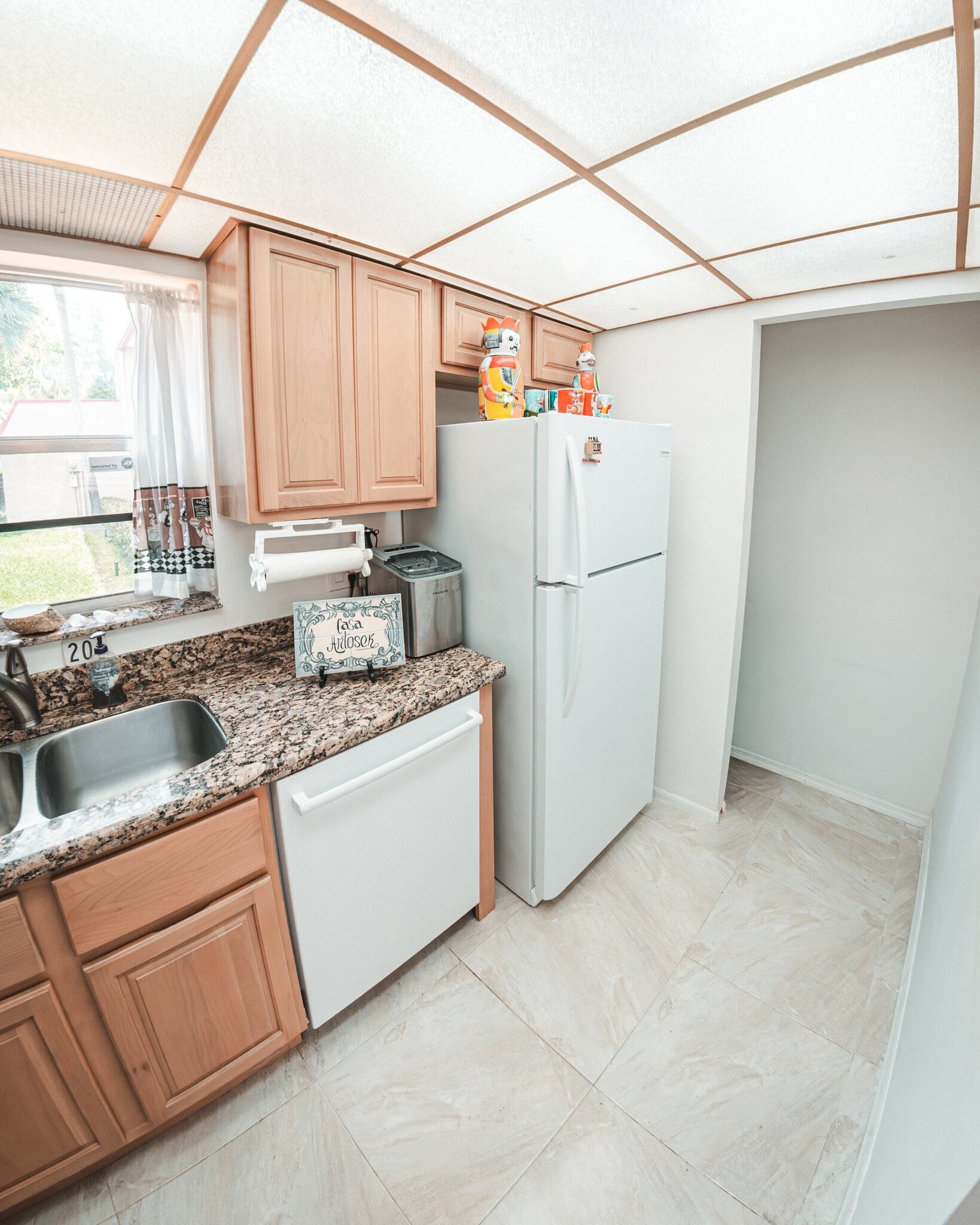 Building Photo - 204 Lake Frances Dr