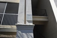 Building Photo - 5805 Legacy Crescent Pl