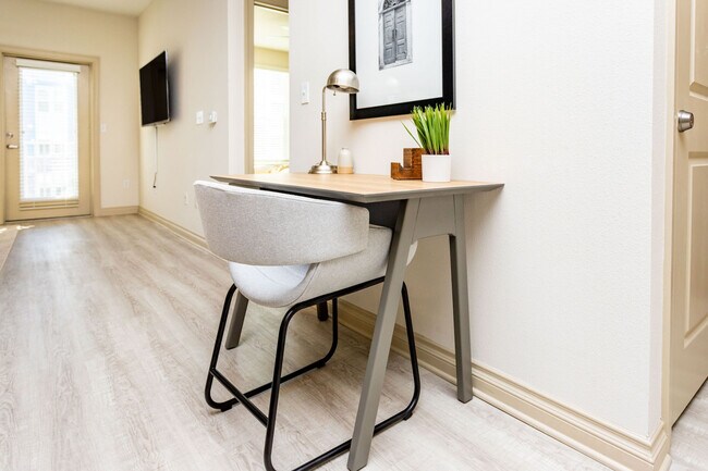 Building Photo - 2770 Mystic Pointe Pkwy