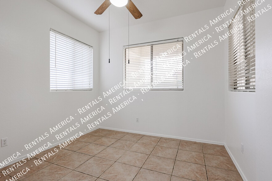 Building Photo - 17321 N 167th Dr