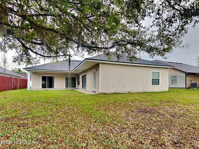Building Photo - 10136 Lancashire Dr