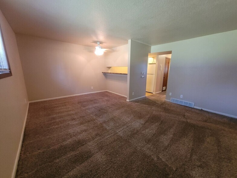 Interior Photo - Clover Hills