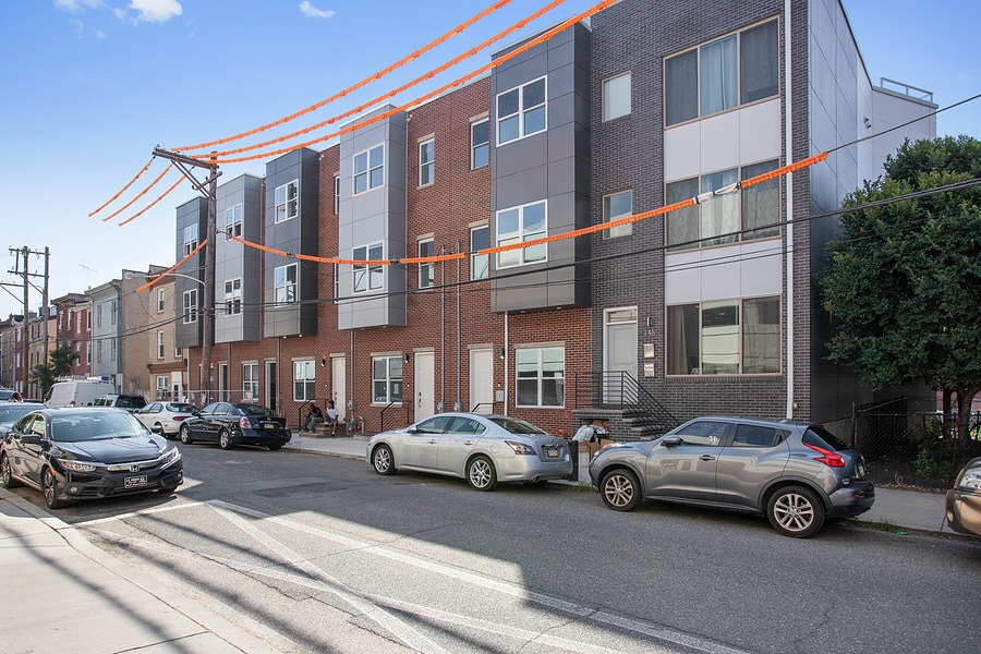 Front2 - 146 W Wildey St