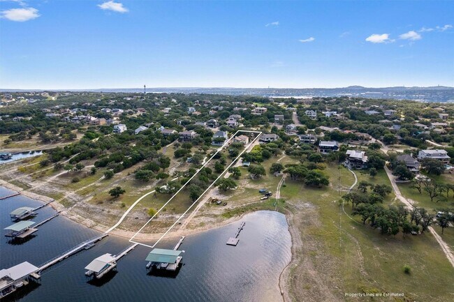 Building Photo - 504 Lakeshore Cir