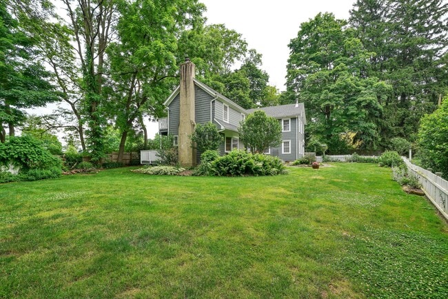 Building Photo - 59 Budd Ave