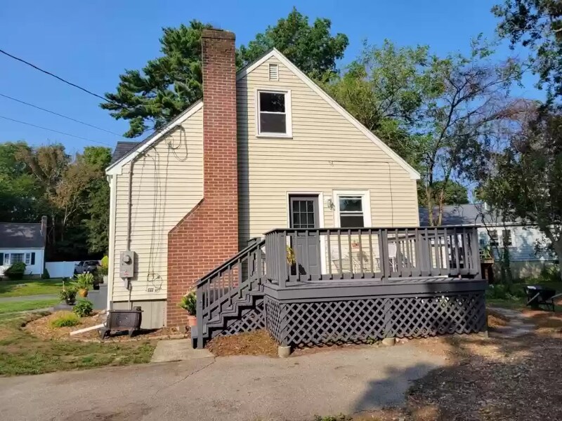 Building Photo - 15 Boyden Dr