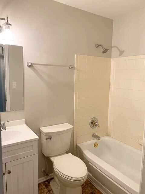 Building Photo - 3668 Tiffany Dr