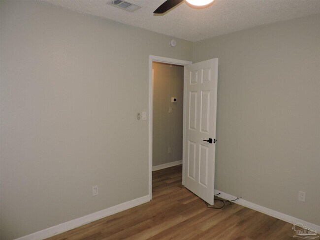 Building Photo - 830 Calhoun Ave