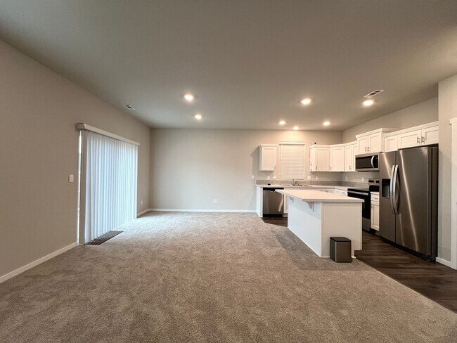 Building Photo - 3105 Wrangler Dr