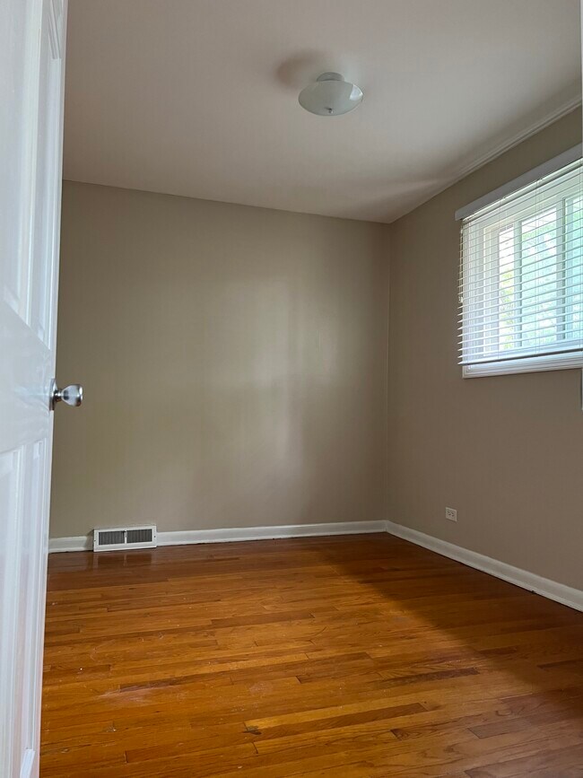 Bedroom 1 - 714 Craig Pl
