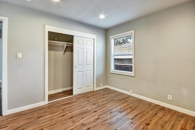 Building Photo - 15107 Woodard Rd