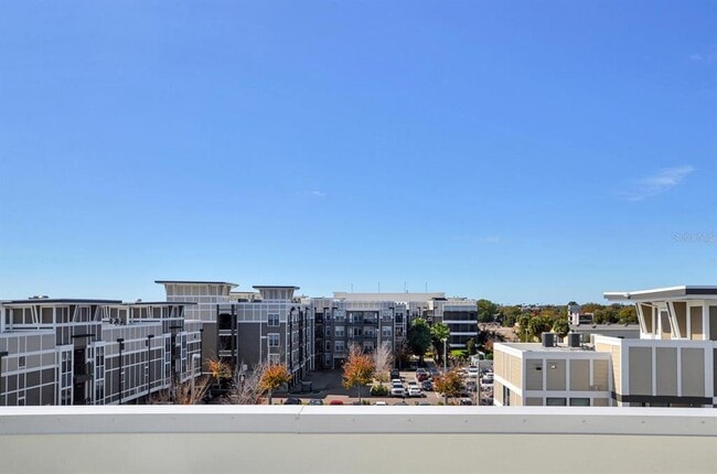 Building Photo - 401 N Oregon Ave