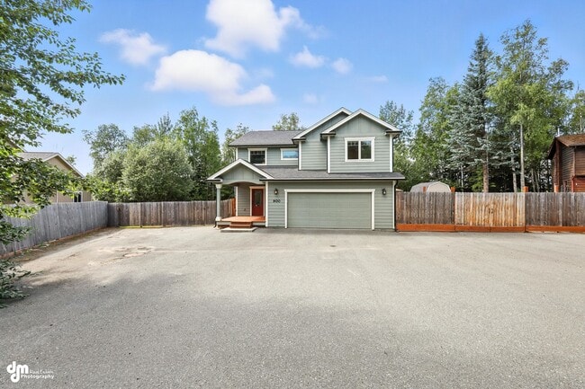 Building Photo - 4 Bedroom | 2.5 Bathroom | Garage - Conven...