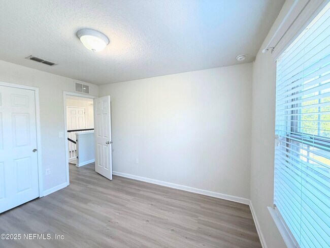 Building Photo - 14020 Corrine Cir