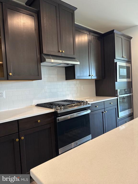 Building Photo - 3464 Sunset Ridge Dr