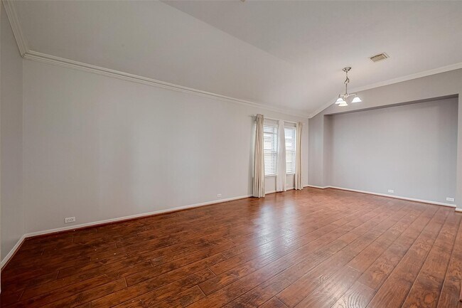 Building Photo - 1807 Hidden Breeze Dr